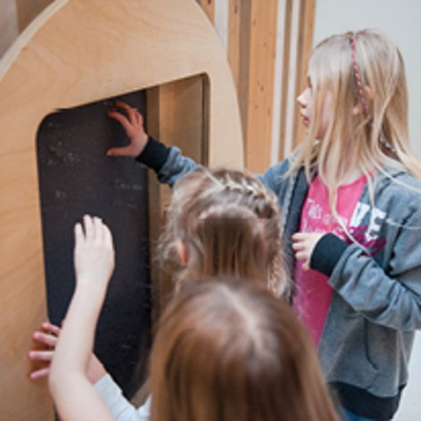 Jak wygląda odcisk mojej ręki? Możesz to sprawdzić w bzzz!