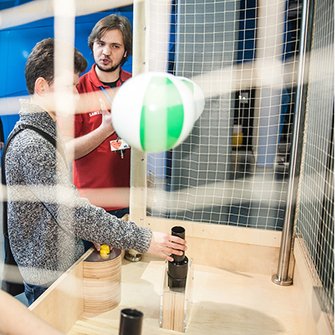 Kopernik sprzedaje interaktywne eksponaty